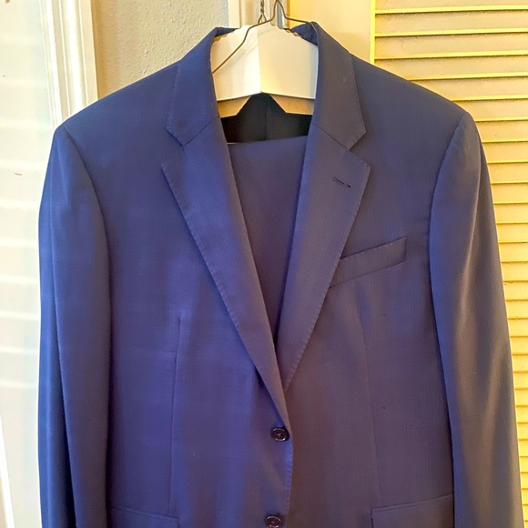 Emporium Armani G Line Suit. Wore once for a wedding. Extraordinary suit. - Picture 1 of 3